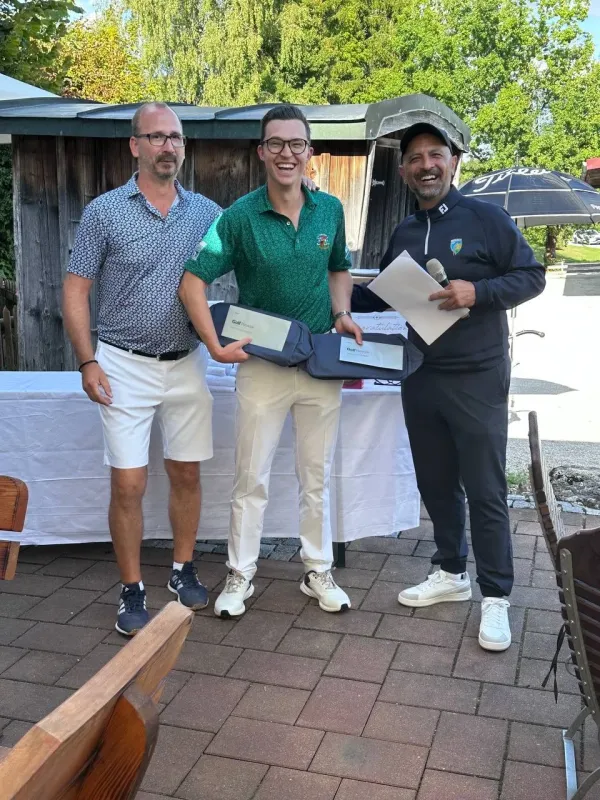 Turnierfoto — 11. Golf House Cup