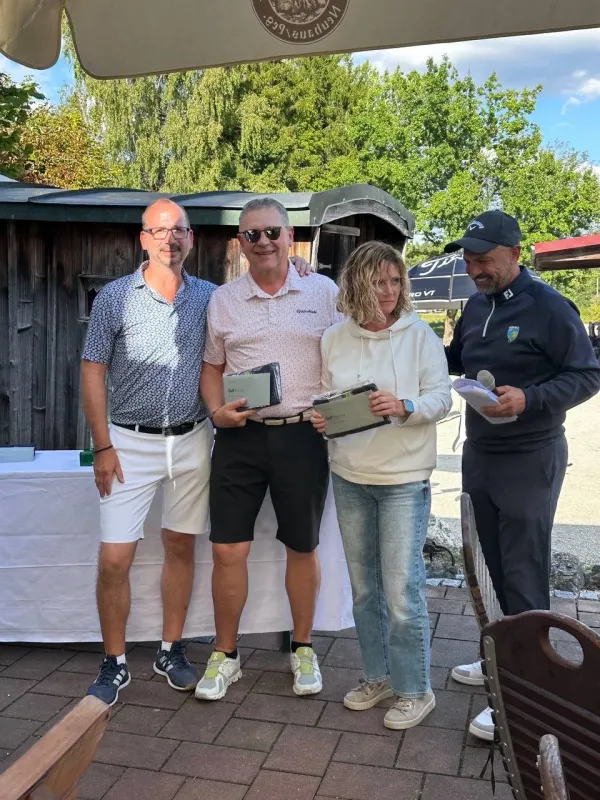 Turnierfoto — 11. Golf House Cup
