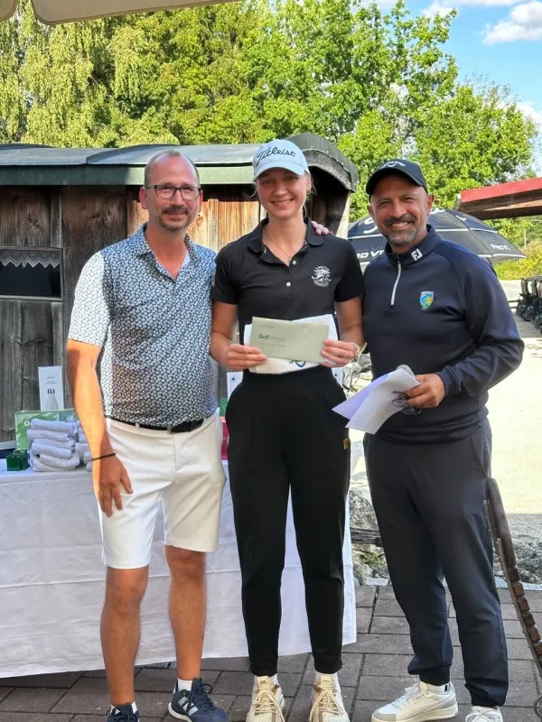 Turnierfoto — 11. Golf House Cup