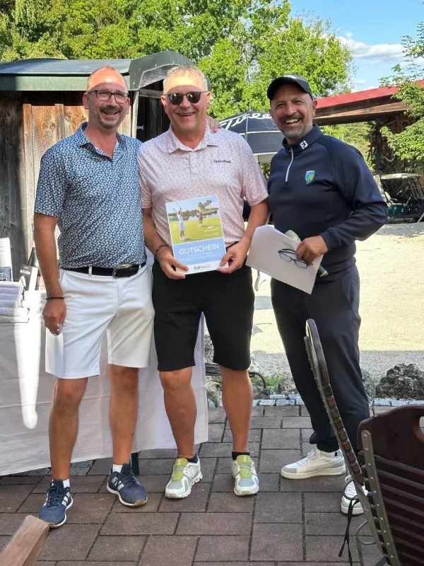 Turnierfoto — 11. Golf House Cup